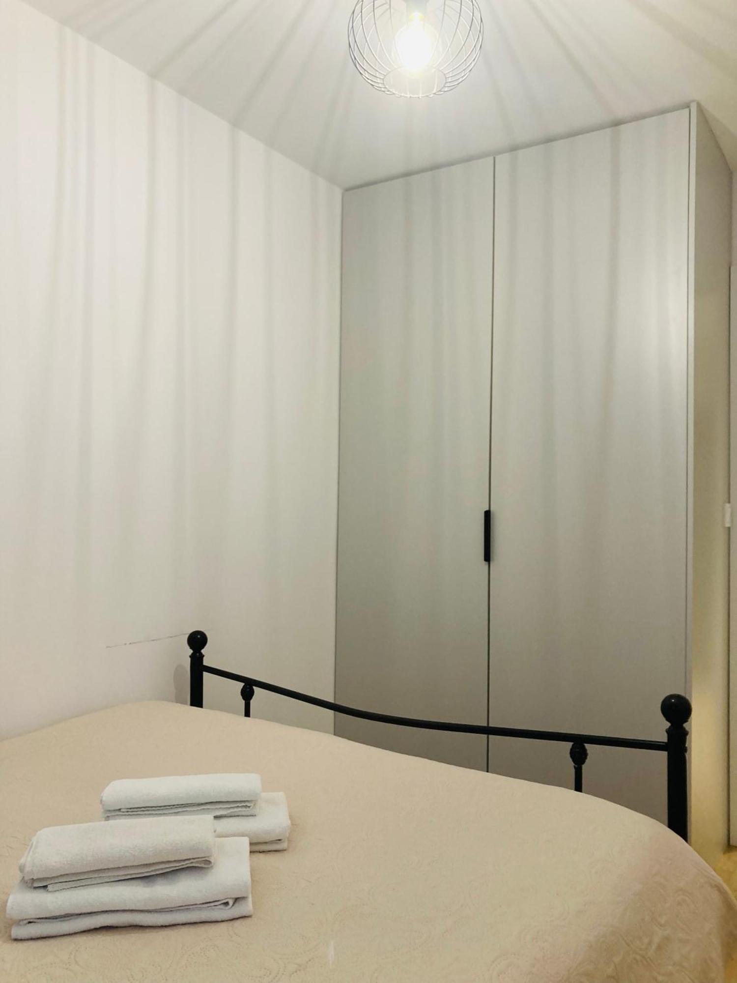 Apartament Lovely Space เชชูฟ ภายนอก รูปภาพ